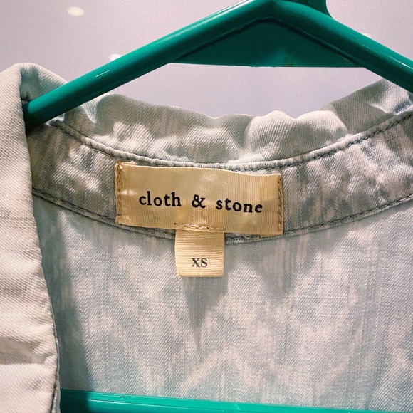 Cloth & Stone Sleeveless Tank - Picture 3 of 4